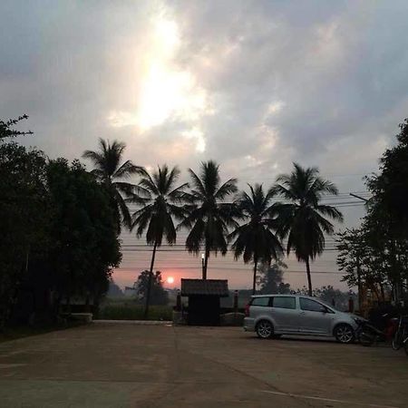 Maiyai Resort - Big Tree Kamphaeng Phet Ngoại thất bức ảnh
