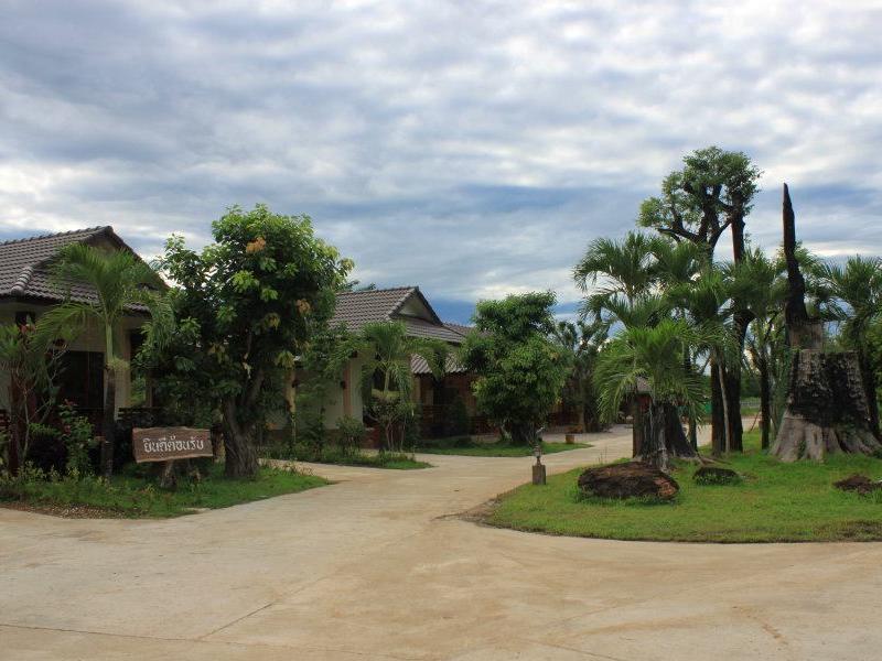 Maiyai Resort - Big Tree Kamphaeng Phet Ngoại thất bức ảnh